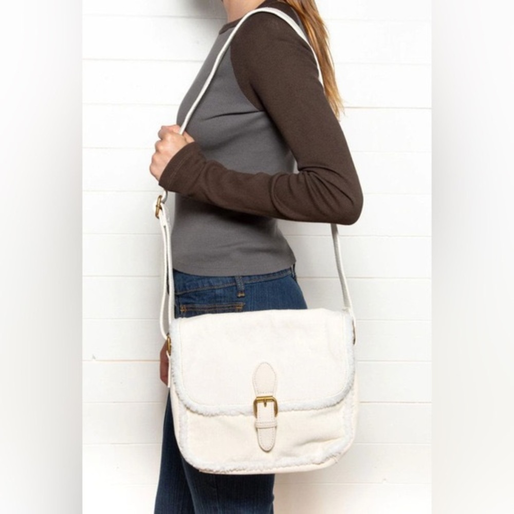 Brandy Melville Messenger Bag NWOT - Picture 6 of 6